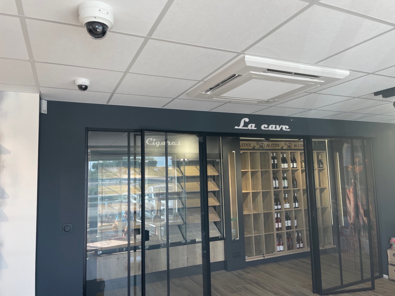 Installation d’un système de caméra , alarme , générateur de brouillard