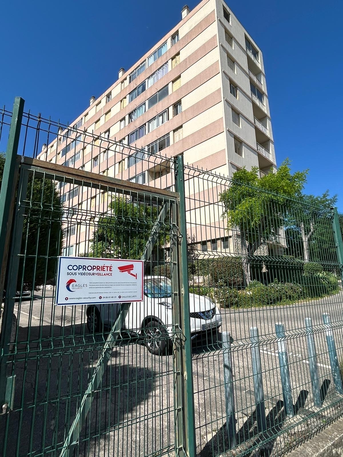  Installation de caméra dans une copropriété à Marseille 