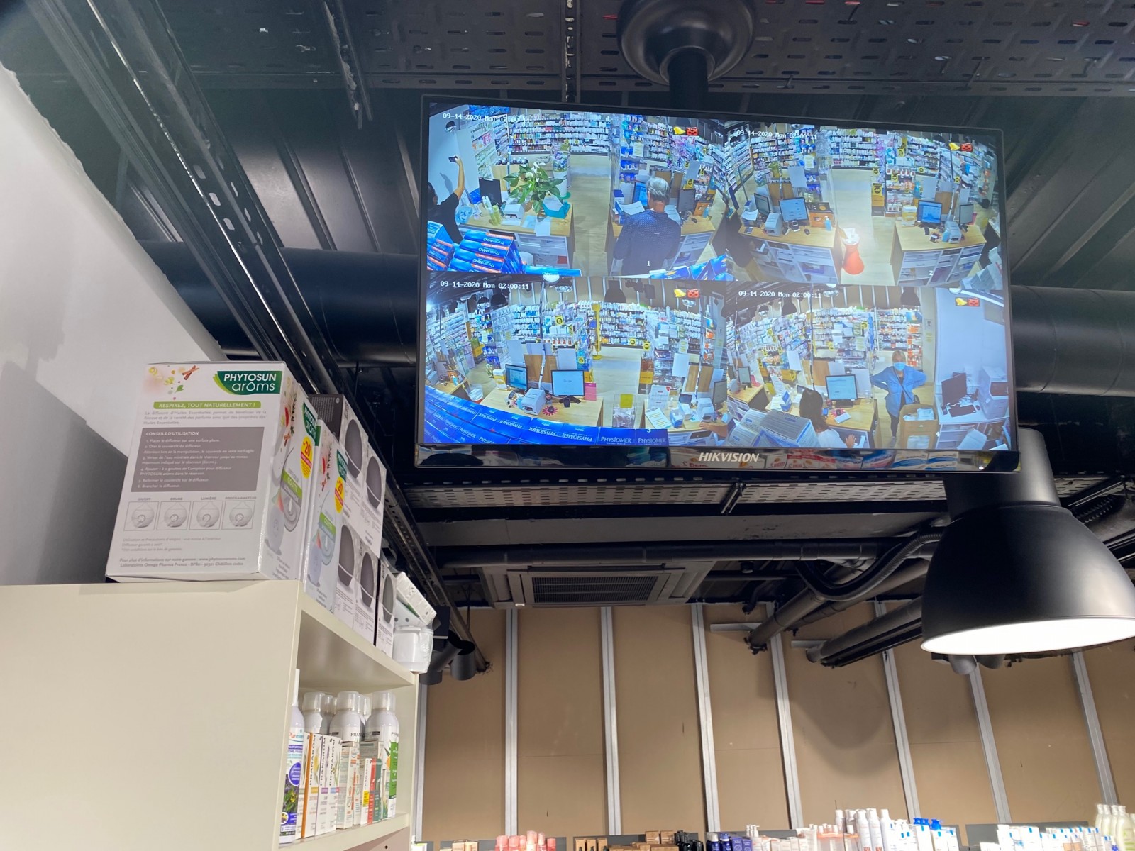 Installation d’un sytème de caméras de vidéo protection et d’un système d’alarme et de contrôle d’accès