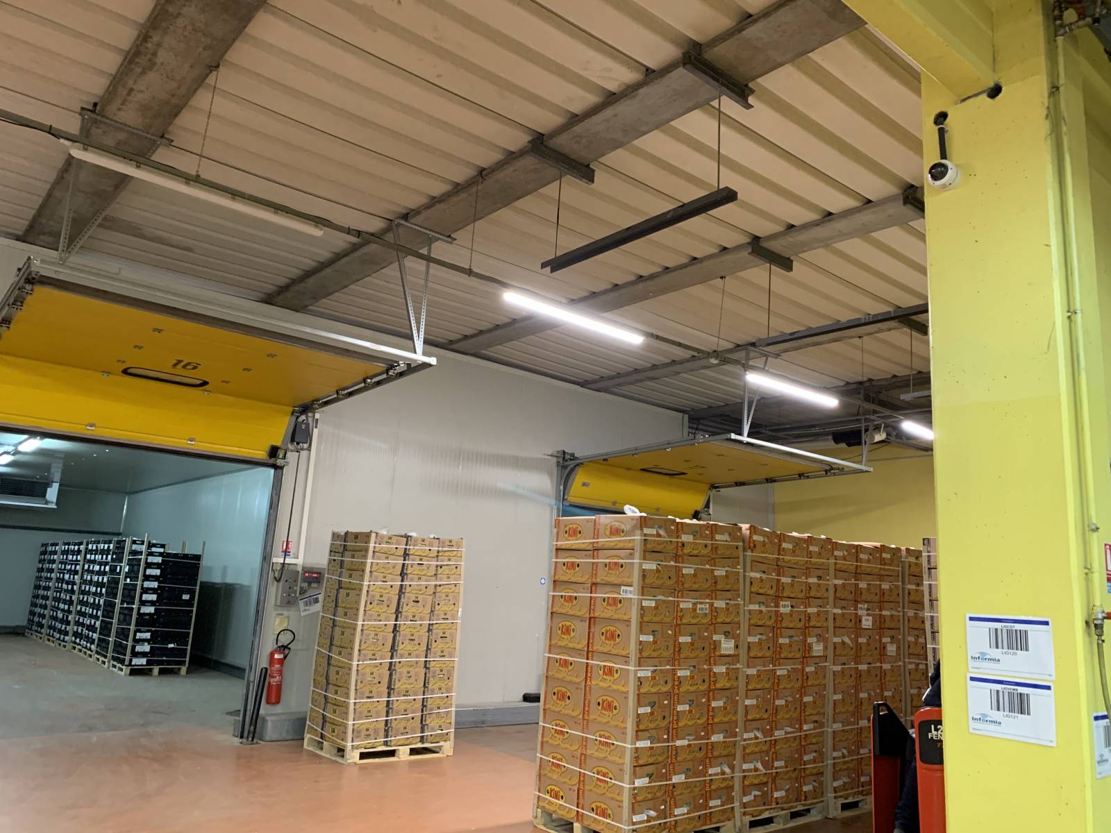 Installation caméra de surveillance 4K avec alarme et contrôle d'accès dans un entrepôt à Aubagne près de Marseille