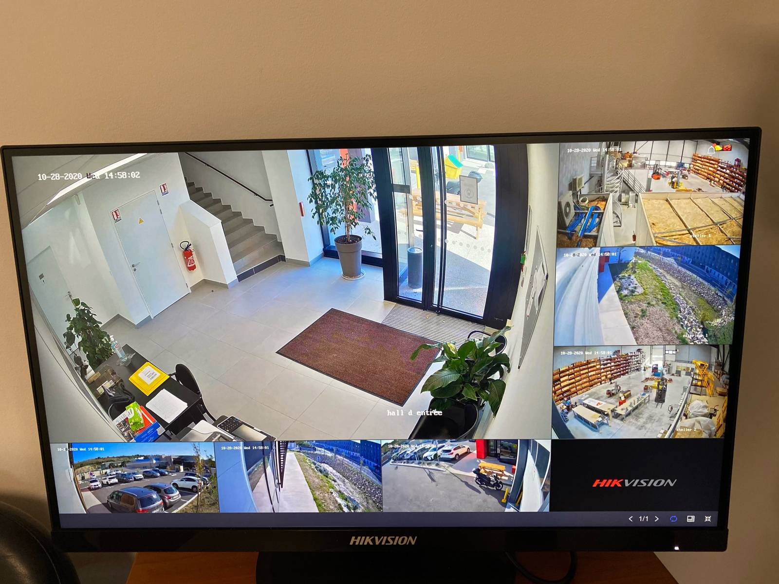 Installation de caméra 4K avec un système anti intrusion dans une usine de raccord pétrolier à Vitrolles