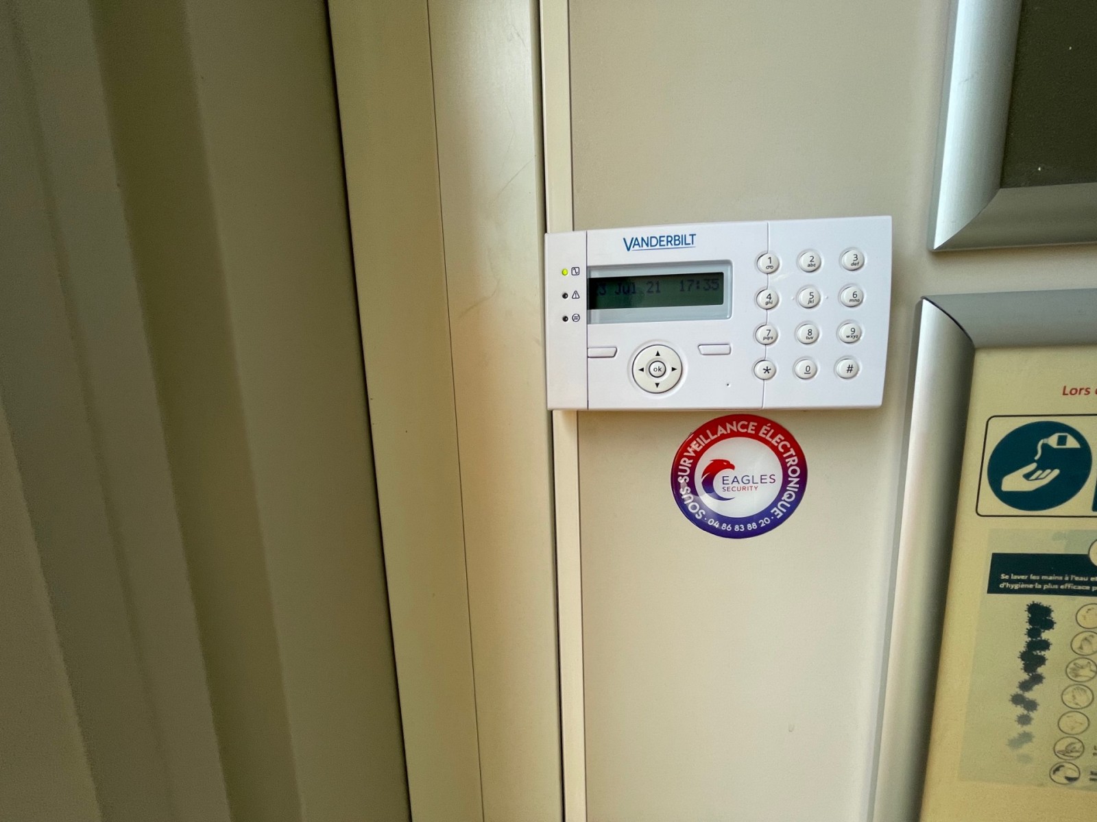 Installation sytème de caméras de surveillance et alarme anti intrusion