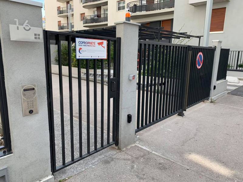 Sécurisation et gestion des accès véhicules via vidéo protection dans les copropriétés